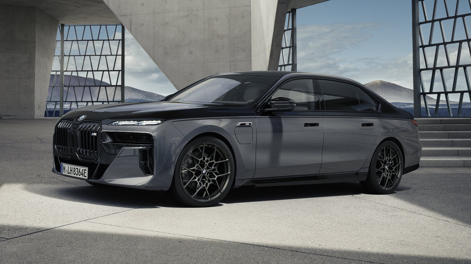 BMW M760e