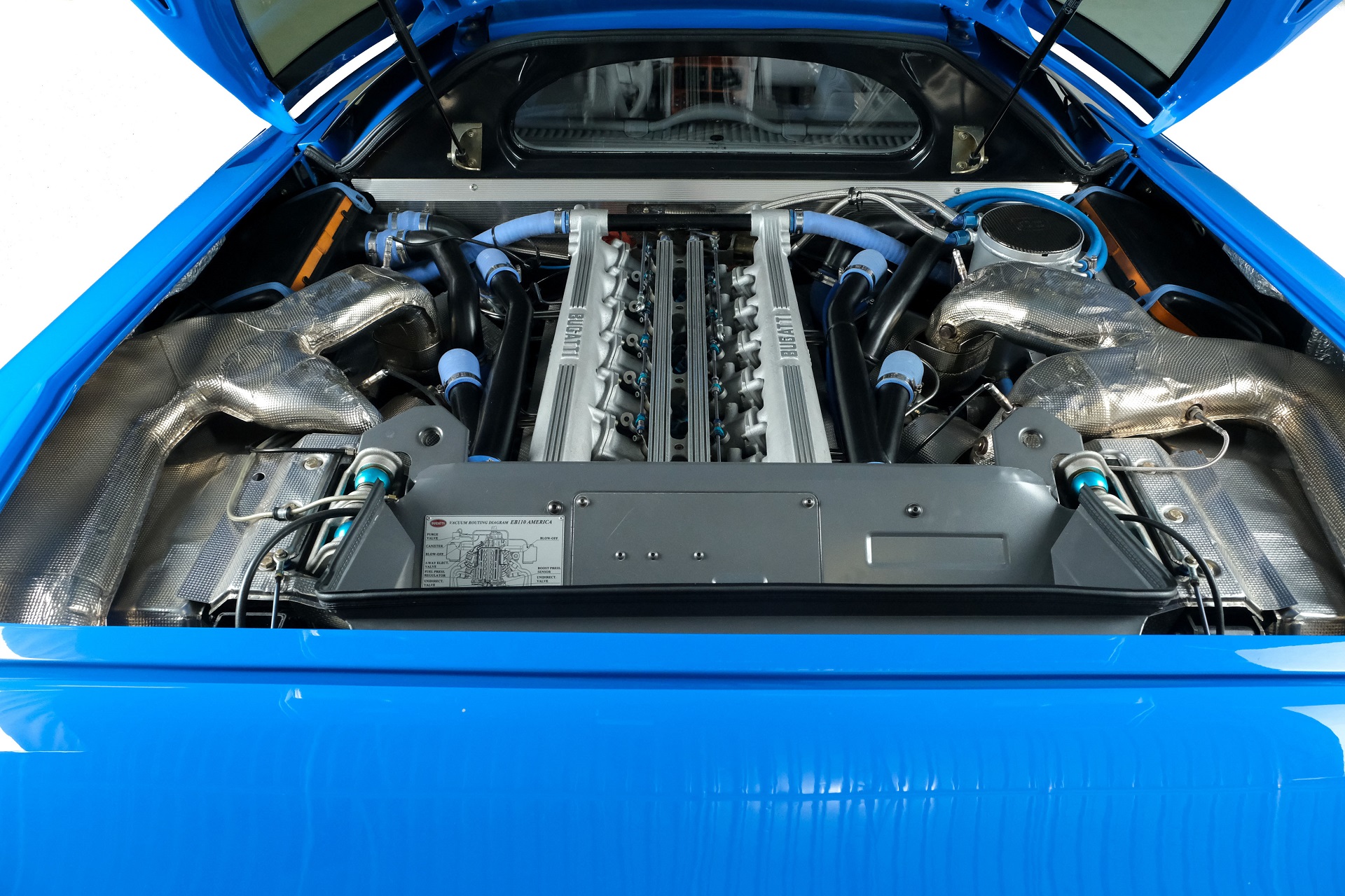Bugatti EB110 historia