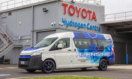 Toyota HiAce H2 ma silnik V6 z Lexusa i spala wodór. Nie taka zła ta przyszłość