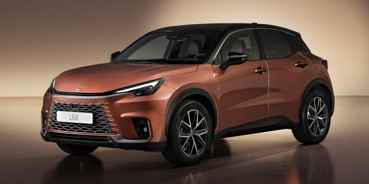 Nowy Lexus LBX ma dostać solidny zastrzyk mocy. Do marki ma też powrócić… skrzynia manualna