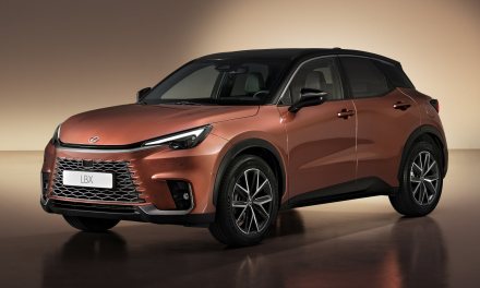 Nowy Lexus LBX ma dostać solidny zastrzyk mocy. Do marki ma też powrócić… skrzynia manualna