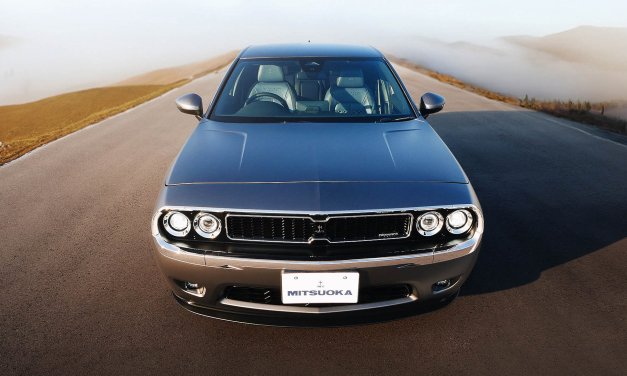 Mitsuoka M55 Concept – kiedy chcesz Dodge’a Challengera, ale obawiasz się spalania