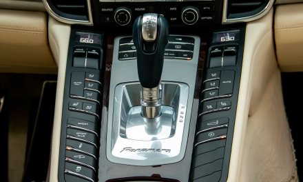 Garażowe rozmowy. Bez których elementów wyposażenia Twojego samochodu mógłbyś (i chciałbyś) się obyć?