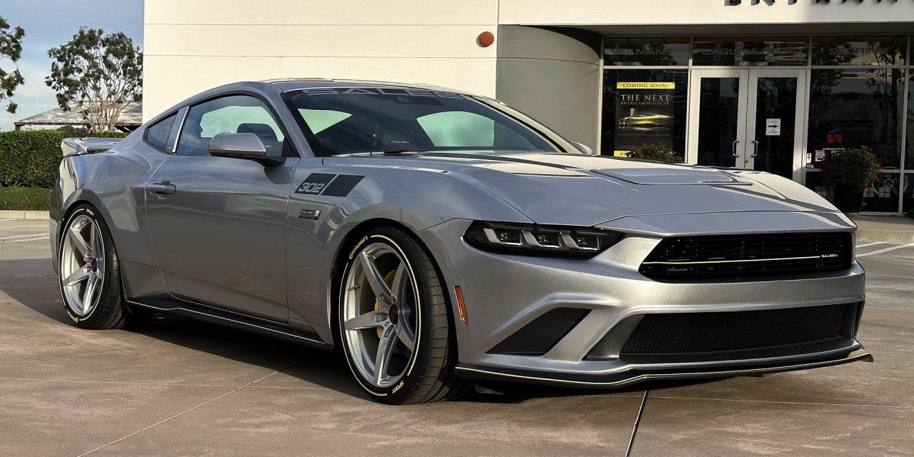 Biała etykieta zamiast czarnego konia – Saleen S302 to ciekawa alternatywa dla Mustanga