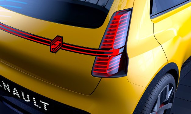 Renault 5 E-Tech udowadnia, że silnik elektryczny pod maską to nie minus