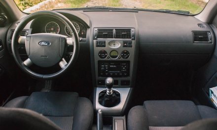 Garażowe rozmowy. Jak wyglądały Twoje pierwsze próby za kierownicą?