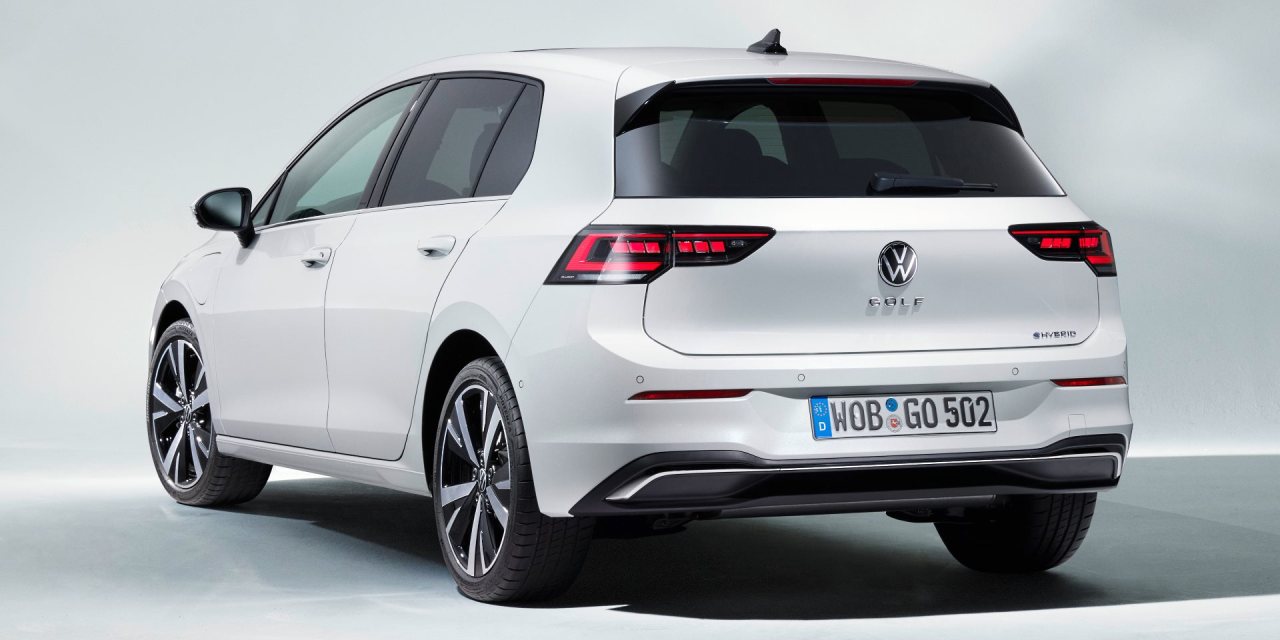 Volkswagen Golf VIII właśnie przeszedł lifting. Niezły prezent na 50-lecie modelu