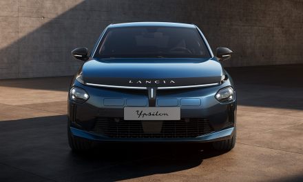 Oto nowa Lancia Ypsilon. Wygląda odważnie i ma stolik, ale czy ma geny Lancii?