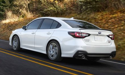 Wciśnij F. Subaru po 35 latach żegna model Legacy