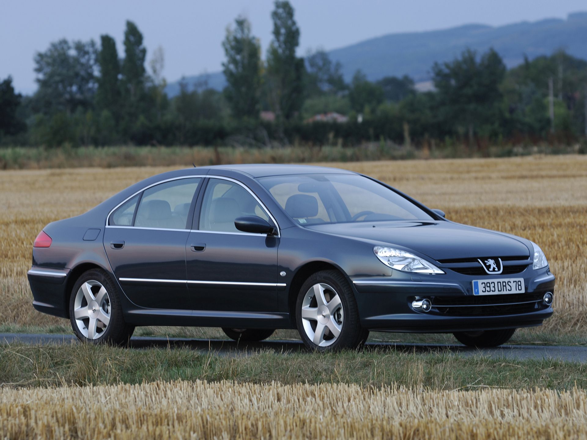 Peugeot 607