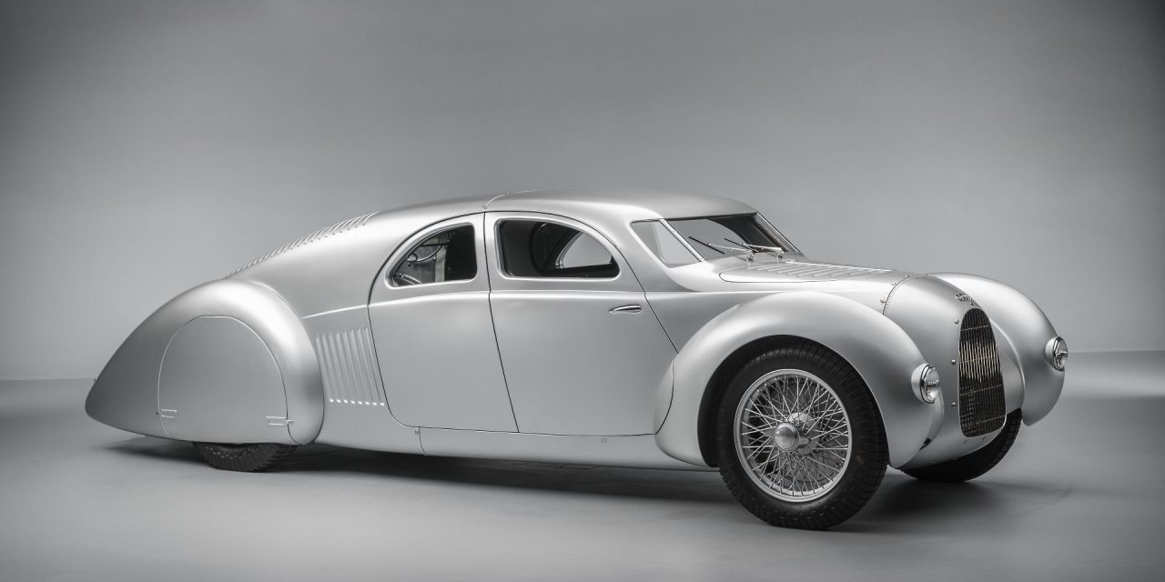 Audi odkopało projekt sprzed niemal wieku i go zrealizowało. Auto Union Typ 52 ma silnik V16 i 520 KM