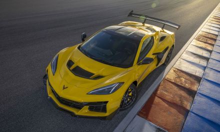 Chevrolet Corvette C8 ZR1 to ponad 1000-konny potwór. I to prosto z fabryki