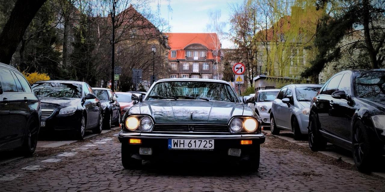 Herbata przy dwunastu cylindrach, czyli bliskie spotkanie z Jaguarem XJ-S