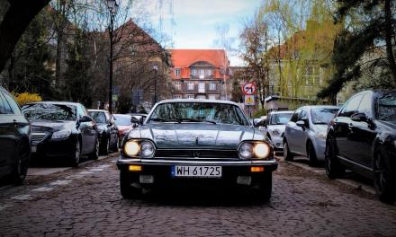 Herbata przy dwunastu cylindrach, czyli bliskie spotkanie z Jaguarem XJ-S