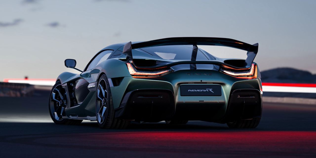Tak, też uważam, że brakowało tu tych 103 koni. Rimac Nevera R ma ich 2017