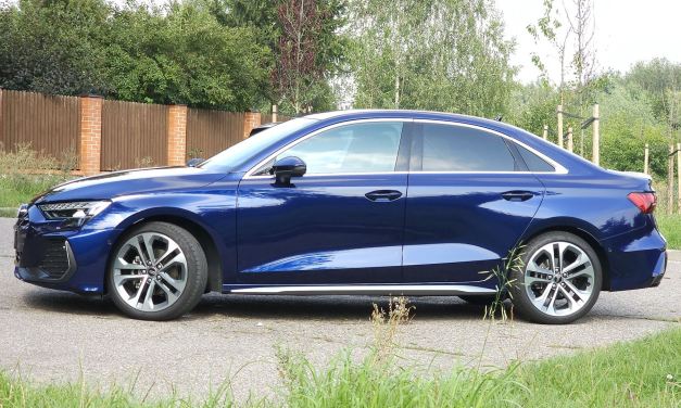 Wygląda świetnie, ale tej opcji nie zamawiaj. Audi A3 35 TDI – test