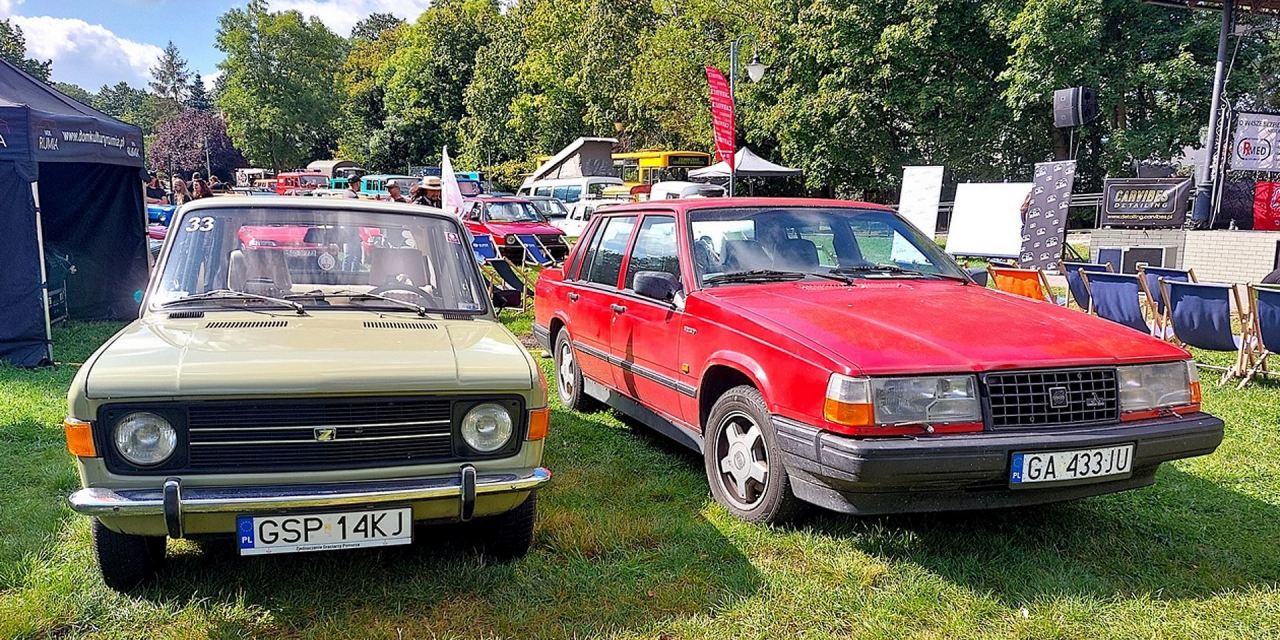 Polska stolica graciarstwa jest na Pomorzu. Udowodnił to IV Festiwal Pojazdów Nieznanych, Nieudanych i Zapomnianych