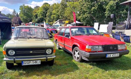 Polska stolica graciarstwa jest na Pomorzu. Udowodnił to IV Festiwal Pojazdów Nieznanych, Nieudanych i Zapomnianych