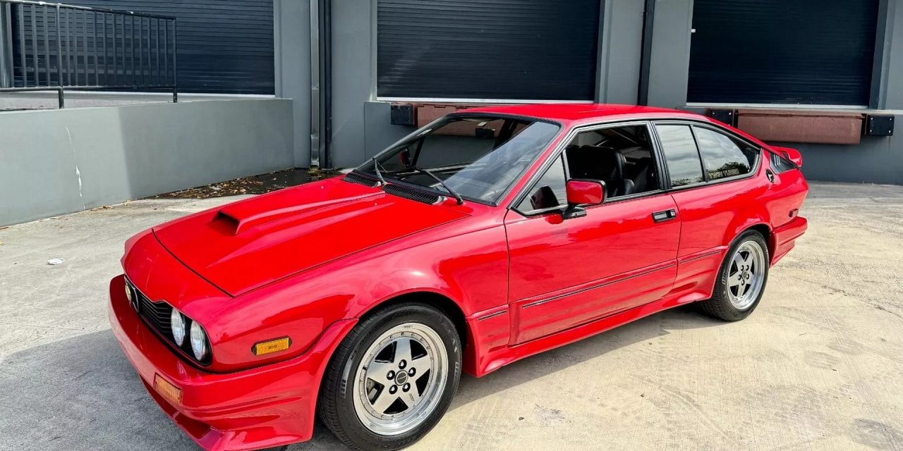 Pod Twoim domem stoi Alfa Romeo GTV6 i chcesz ją wzmocnić. Co robisz? Idziesz do Amerykanów