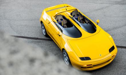 Szybszej tapicerki z autobusu jeszcze nie widziałeś. Sprzedał się jedyny Lotus Elan M200