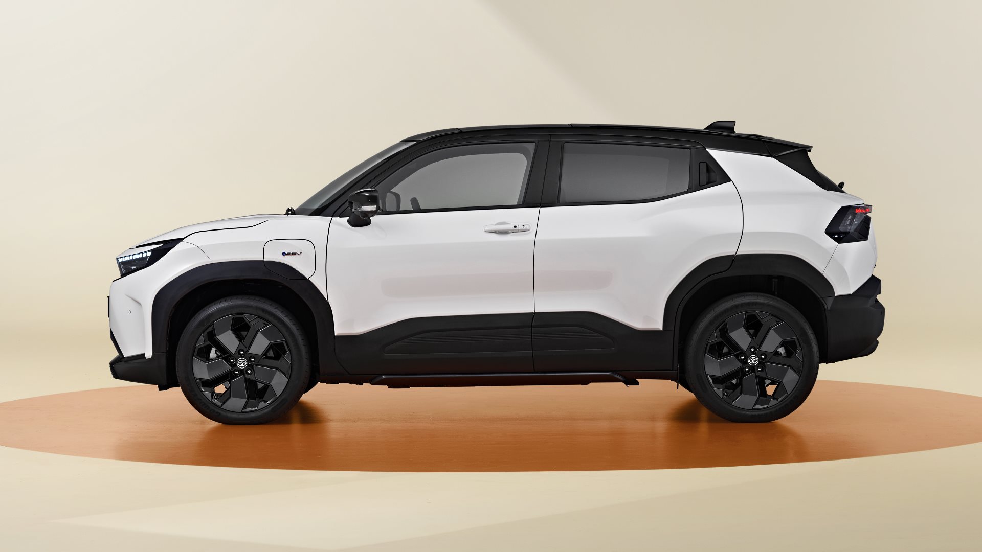 nowa Toyota Urban Cruiser