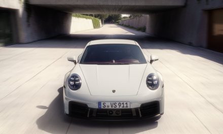 Nowe Porsche 911 Carrera S ma więcej mocy, ale z jednego powodu możesz woleć tańszą wersję