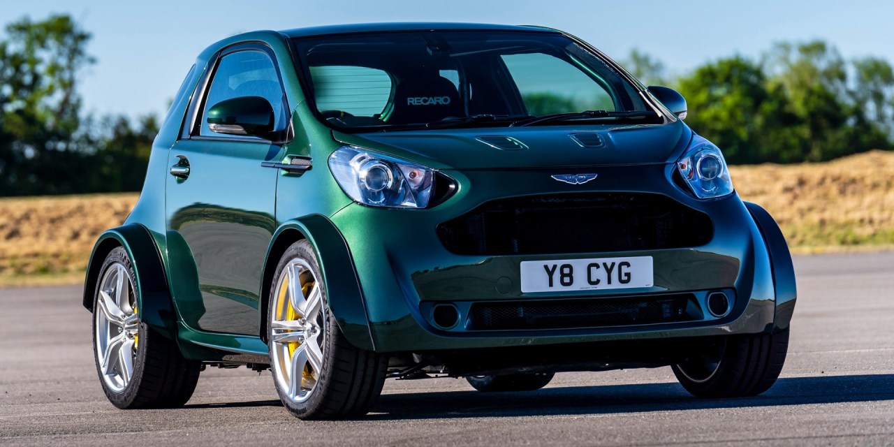 Aston Martin Cygnet V8 jest na sprzedaż. To naprawdę „jedyny taki zobacz”