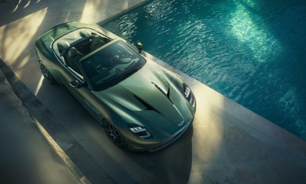 Nowy Aston Martin Vanquish Volante do pomruku V12 dodaje wiatr we włosach
