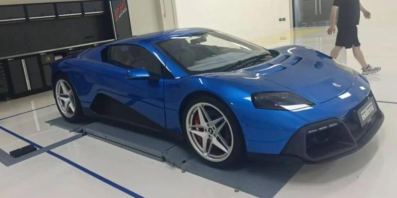Powrót, którego nikt nie zauważył. Isdera, której nie pamiętasz, pokazała auto, którego nigdy nie zobaczysz