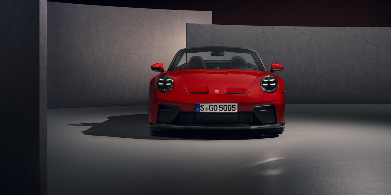 Przeciąg we włosach, huk za plecami i dziura w portfelu. Oto Porsche 911 GT3 S/C